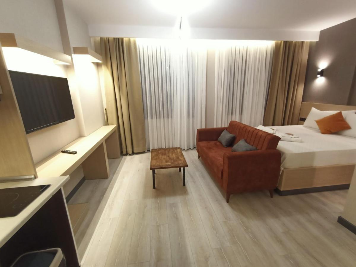 New Falcon Palas Otel Istambul Extérieur photo